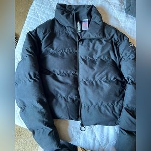 gymshark cropped puffer coat